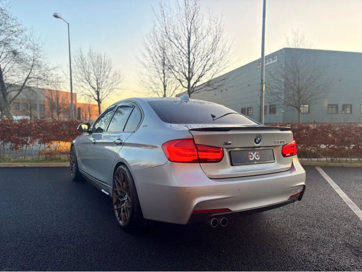BMW 3-Series 330 MSPORT  MPERFORMANCE AUTO *FULL S - Image 3