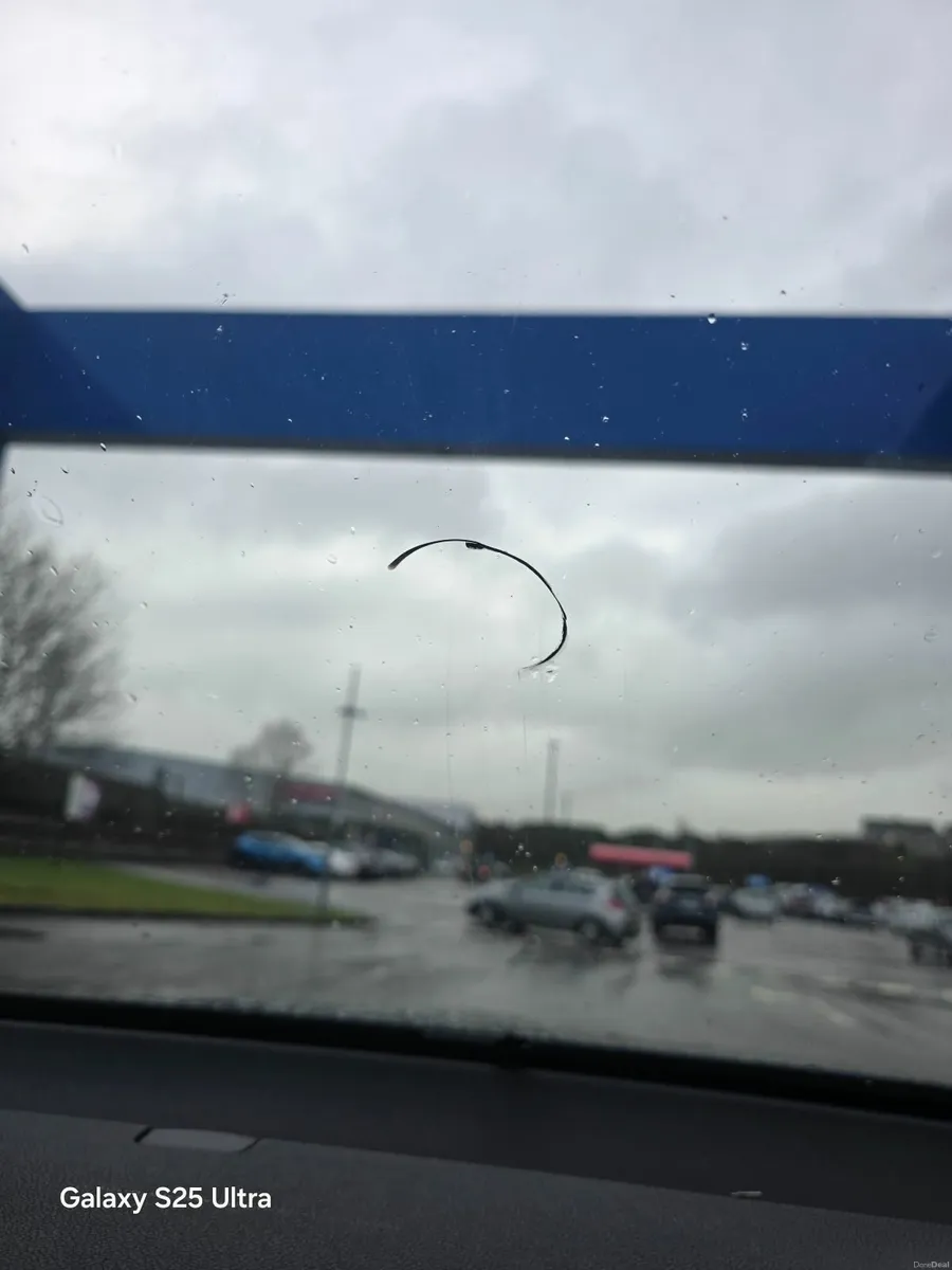 Skoda Superb 2012 - Image 2