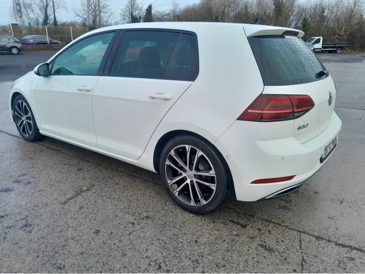 Volkswagen Golf 2.0 Tdi Automatic 5 Door - Image 3
