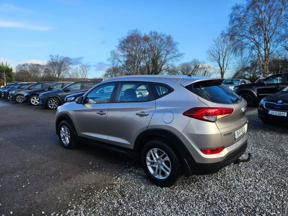Hyundai Tucson 1.7 Comfort 5DR - Image 2