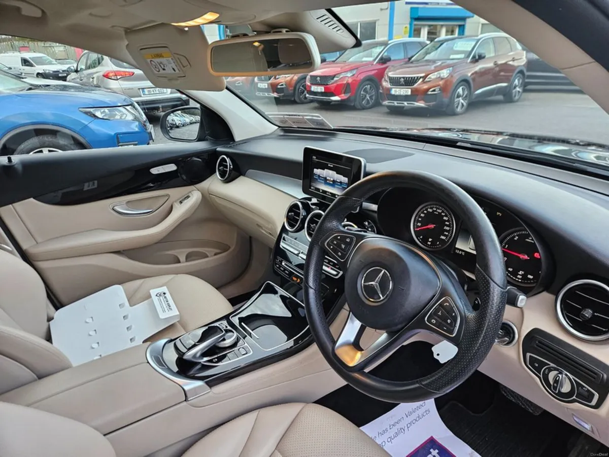 Mercedes-Benz GLC 220 d 4matic 5DR Auto - Image 3
