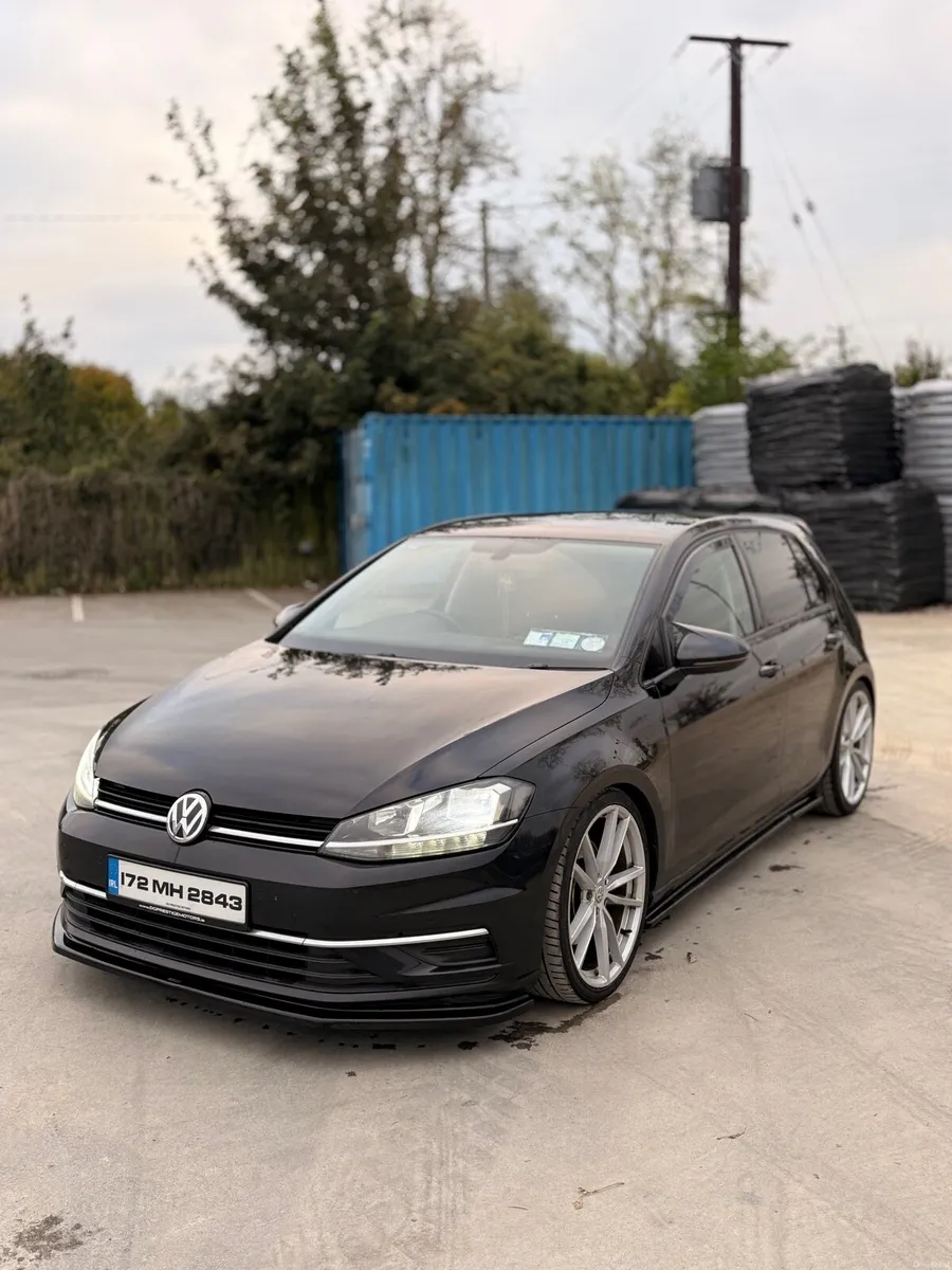 Volkswagen Golf 2017 1.6 TDI MANUAL - Image 1