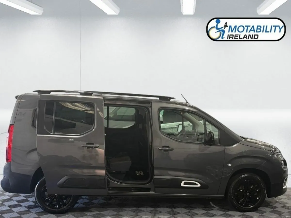 Citroen Berlingo Multispace Wheelchair Accessible - Image 4