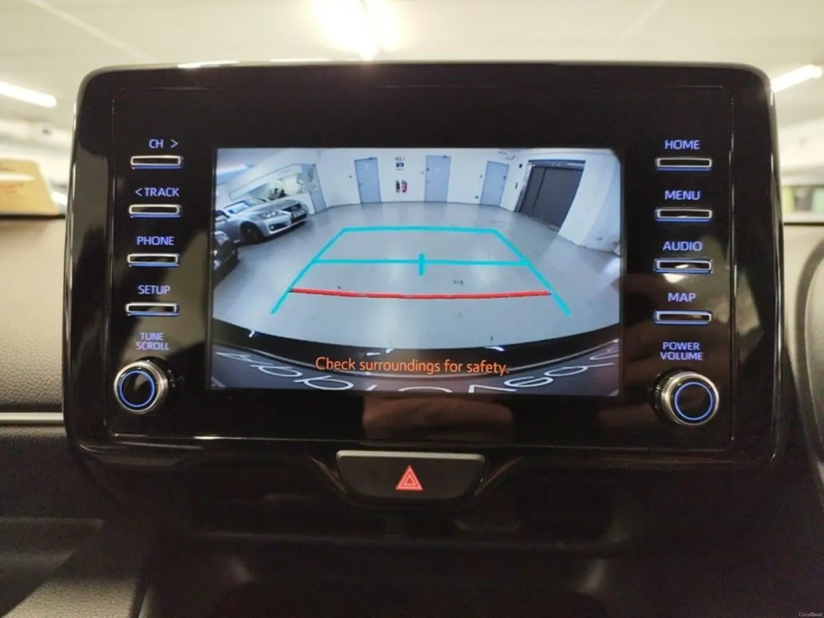 Toyota Yaris 1.0 LUNA - Image 6