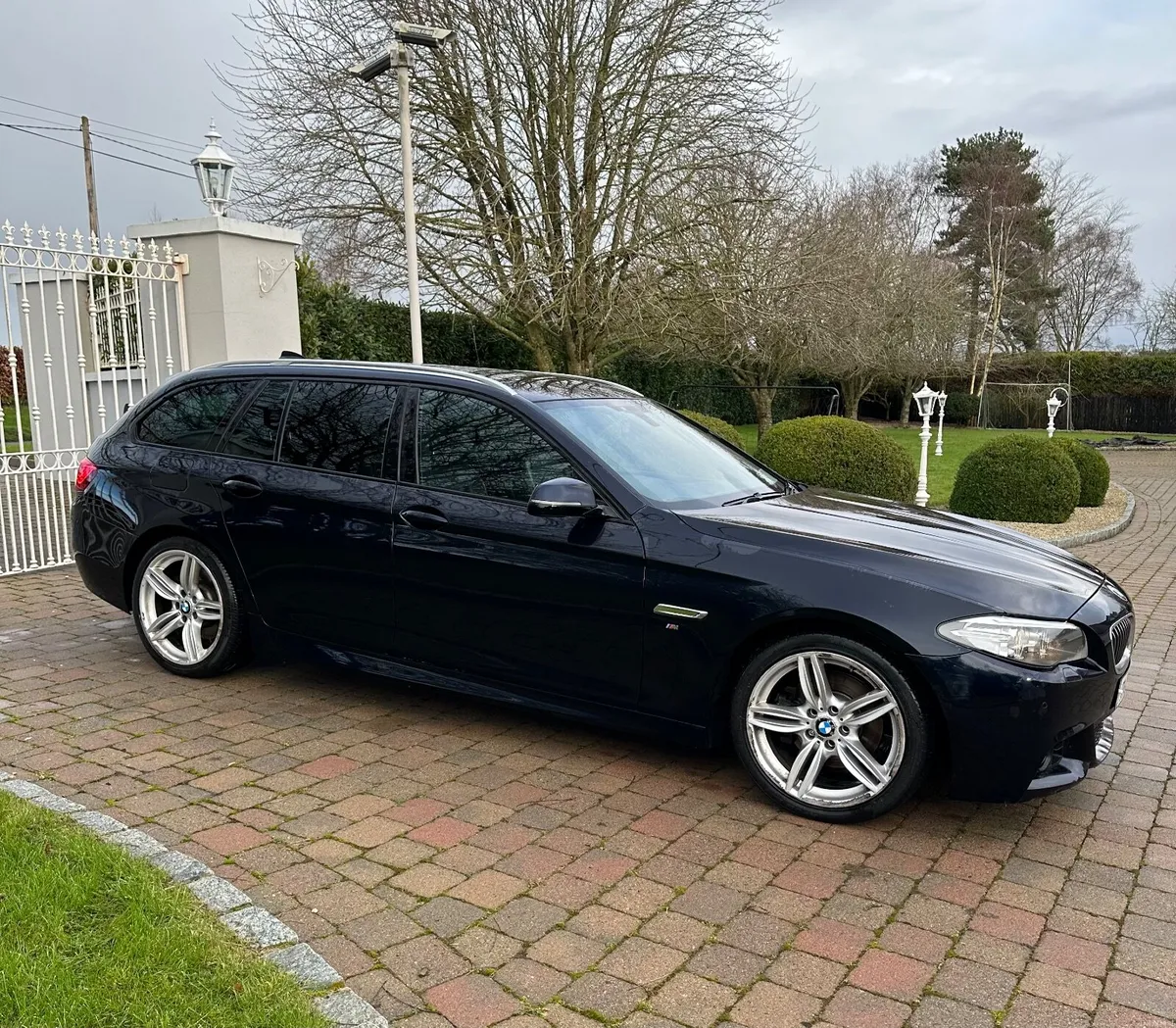 BMW 5-Series 2017 M-Sport - Image 4