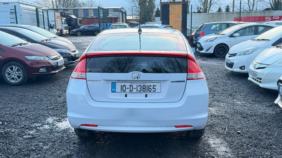 Honda Insight 2010 Automatic Hybrid Low Mileage - Image 4