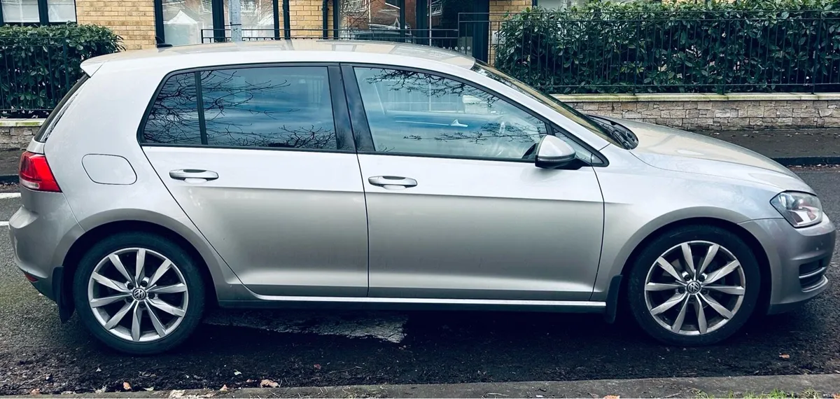 Volkswagen Golf HL 2015 2.0 TDI 5DR - Image 4