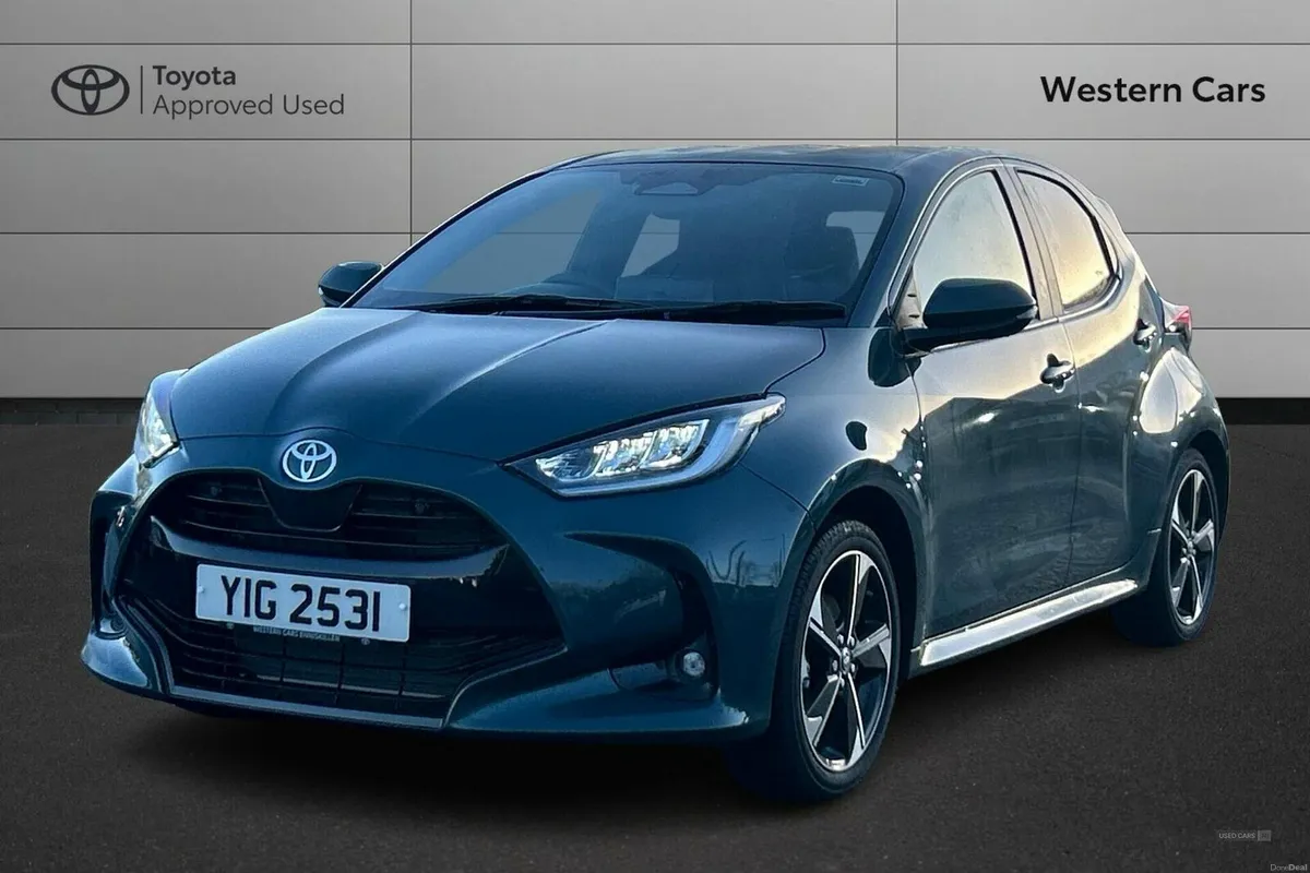 Toyota Yaris 1.5 VVT-h Excel E-CVT Euro 6 (s/s) 5d - Image 3