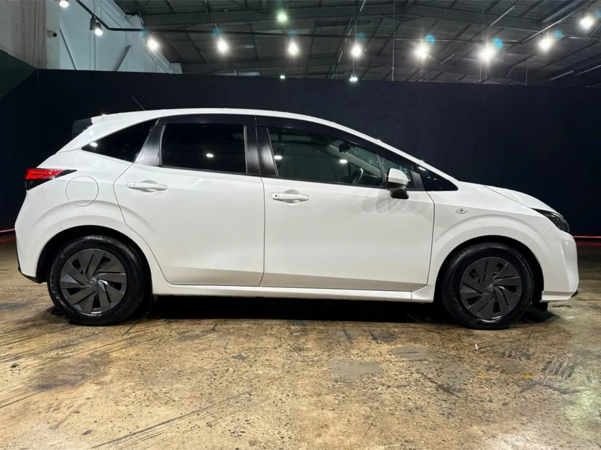 Nissan Note 1.2 HYBRID AUTOMATIC - Image 3