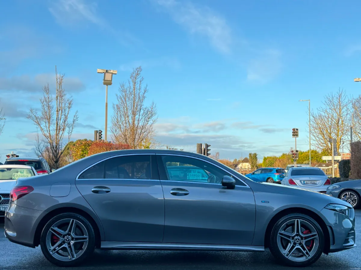 Mercedes-Benz A-Class 250E AMG PREMIUM PLUS AUTO * - Image 4