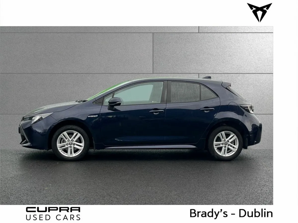 Toyota Corolla 1.8 Hybrid Luna Hatchback - Image 4