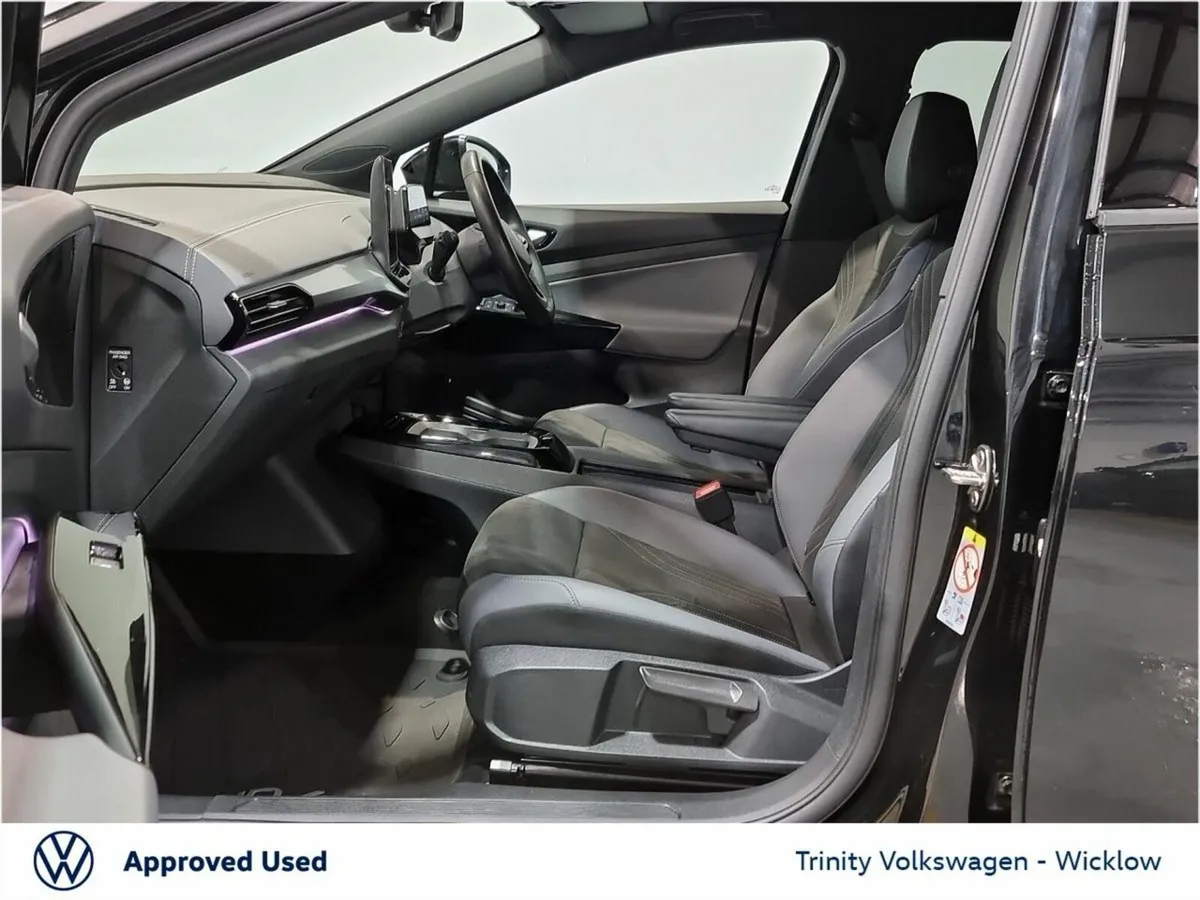 Volkswagen ID.4 ** PRO PLUS ** 77kWh ** 286BHP ** - Image 4