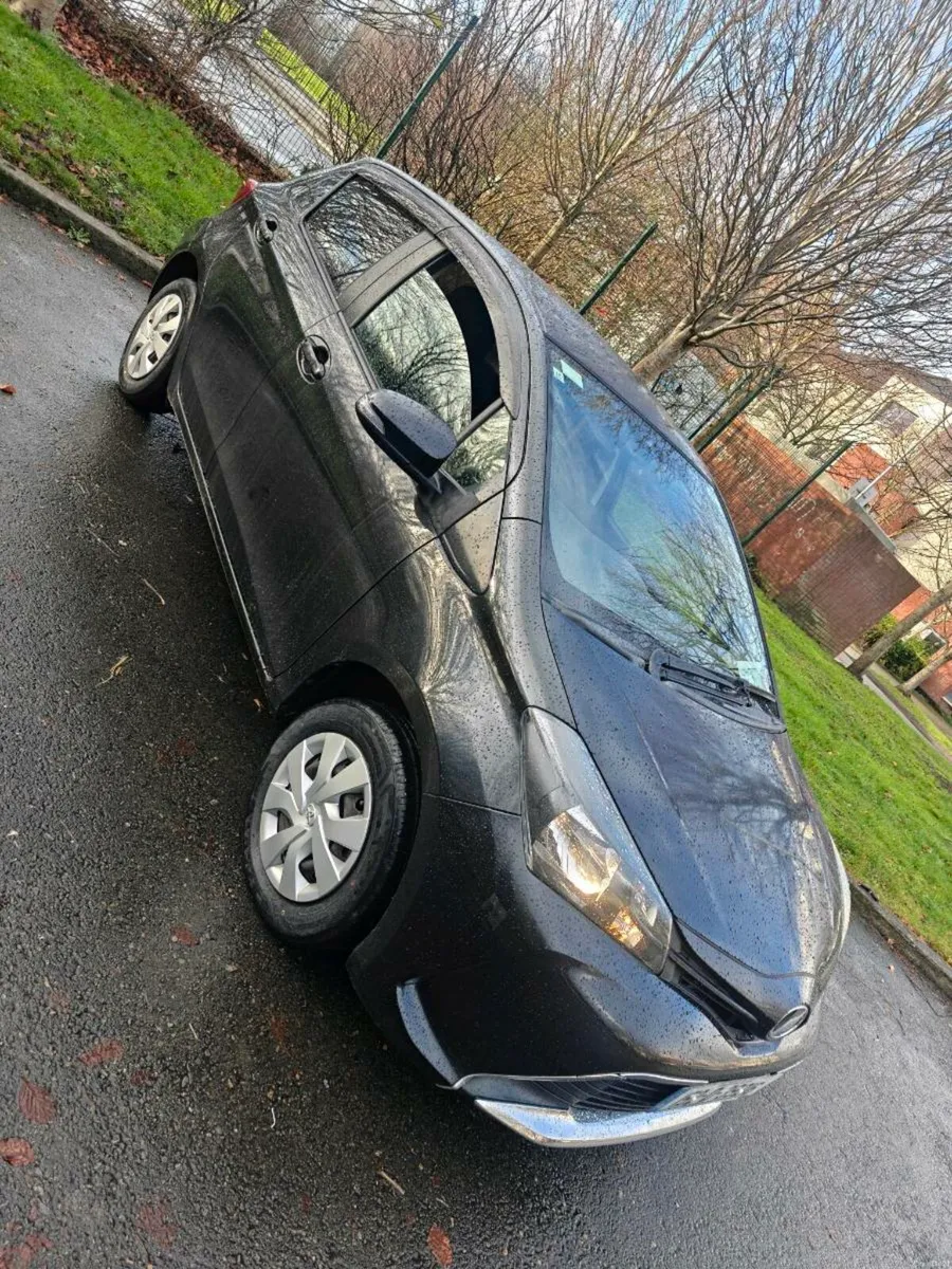Toyota vitz 2015 automatic 1 litre - Image 3