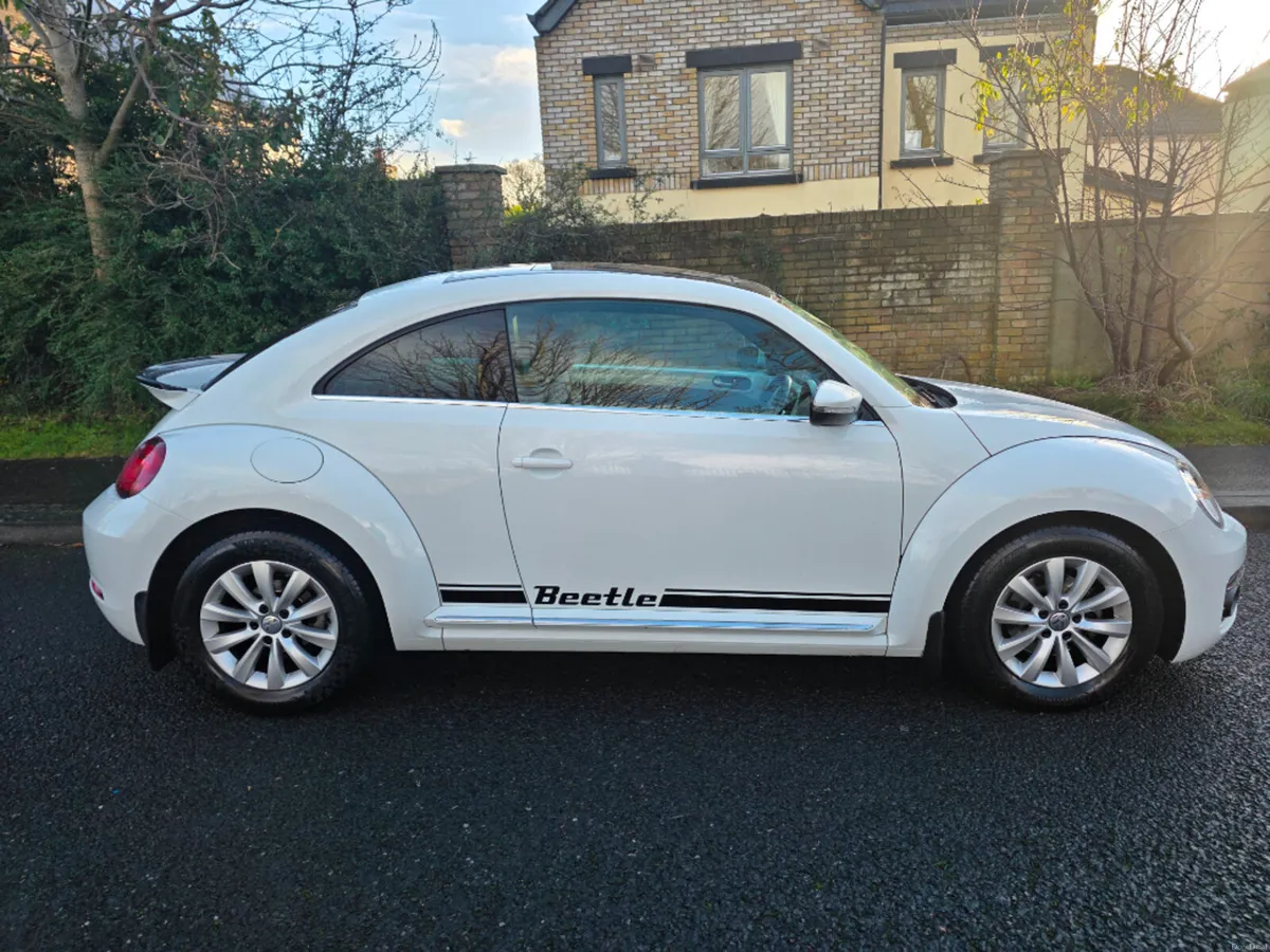Volkswagen Beetle Design 1.2tsi M6F BMT 105 3DR - Image 2