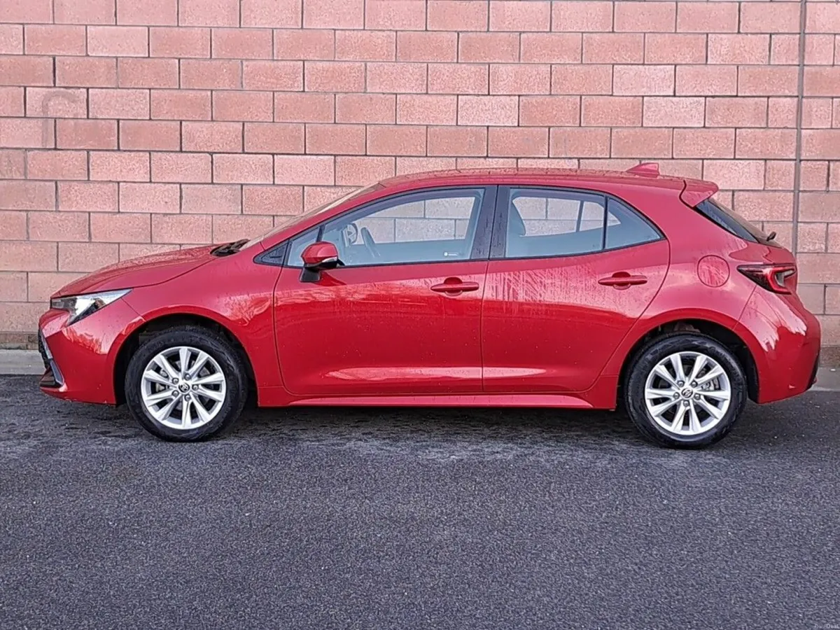 Toyota Corolla Hybrid Luna Model Automatic. - Image 3