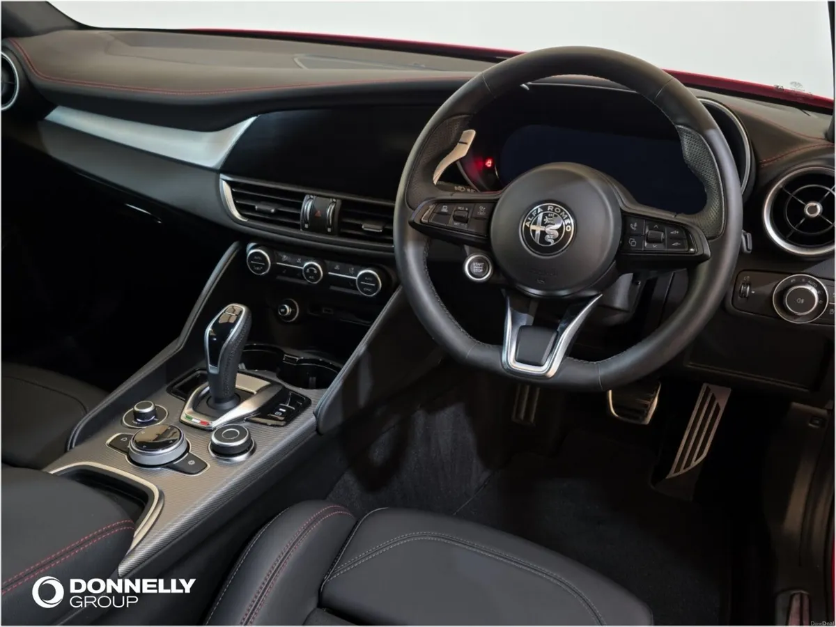 Alfa Romeo Giulia Saloon Tributo Italiano - Image 4