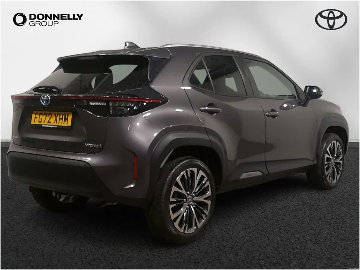 Toyota Yaris Cross Estate Excel - Image 4