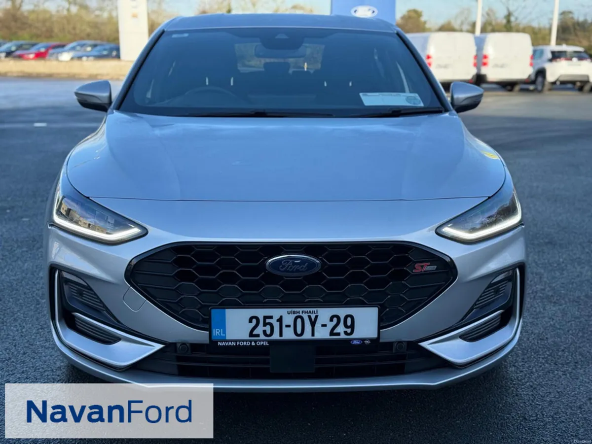 Ford Focus St-line 1.0T 125Ps **Warranty January 2 - Image 3