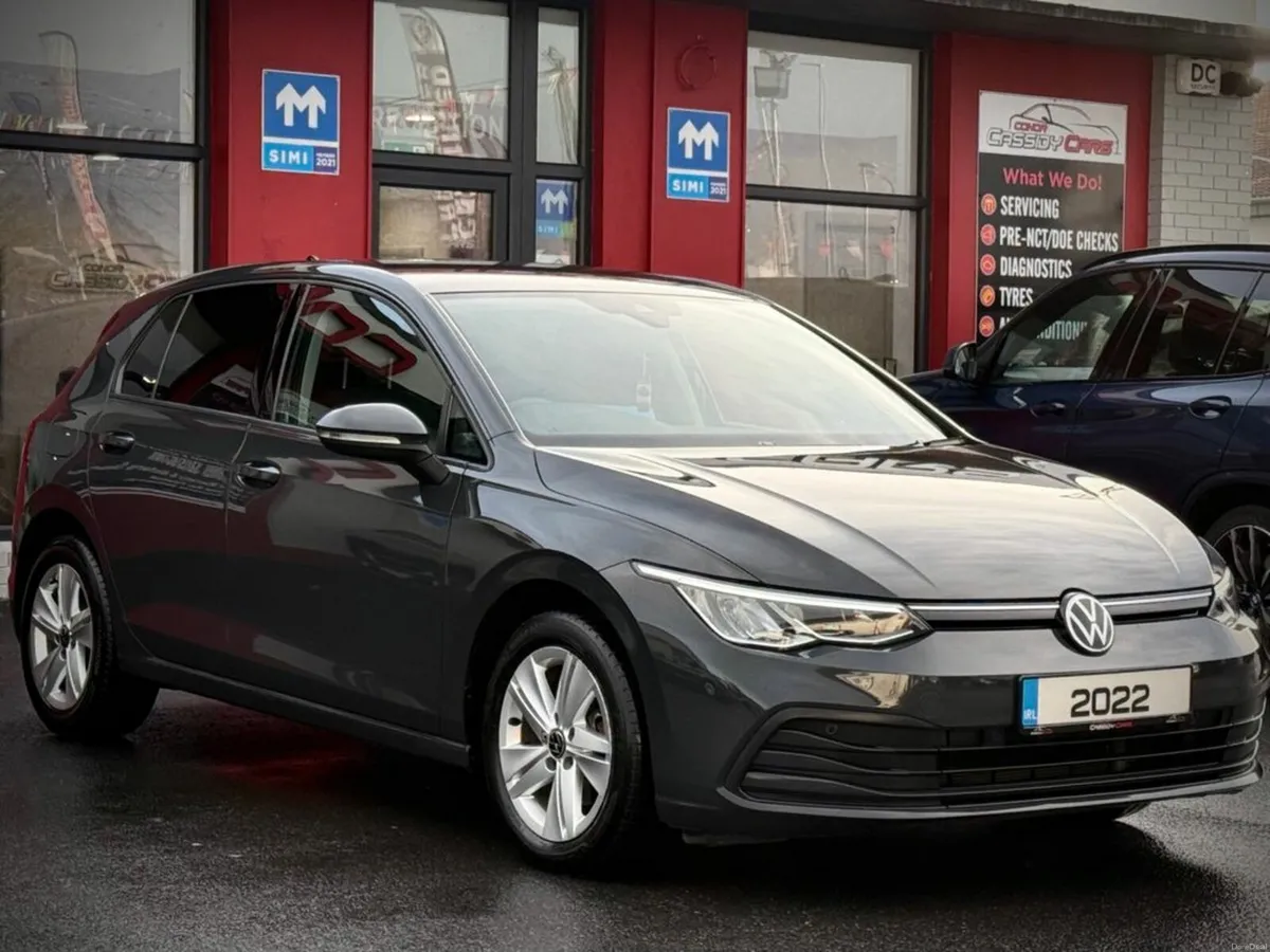 Volkswagen Golf LIFE TDI // 12 MONTH WARRANTY // S - Image 3