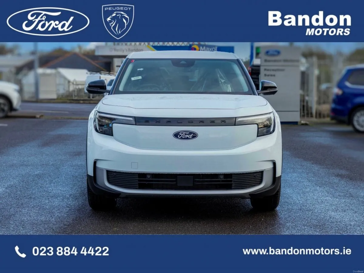 Ford Explorer Select/Premium - 0% Interest, Free H - Image 4