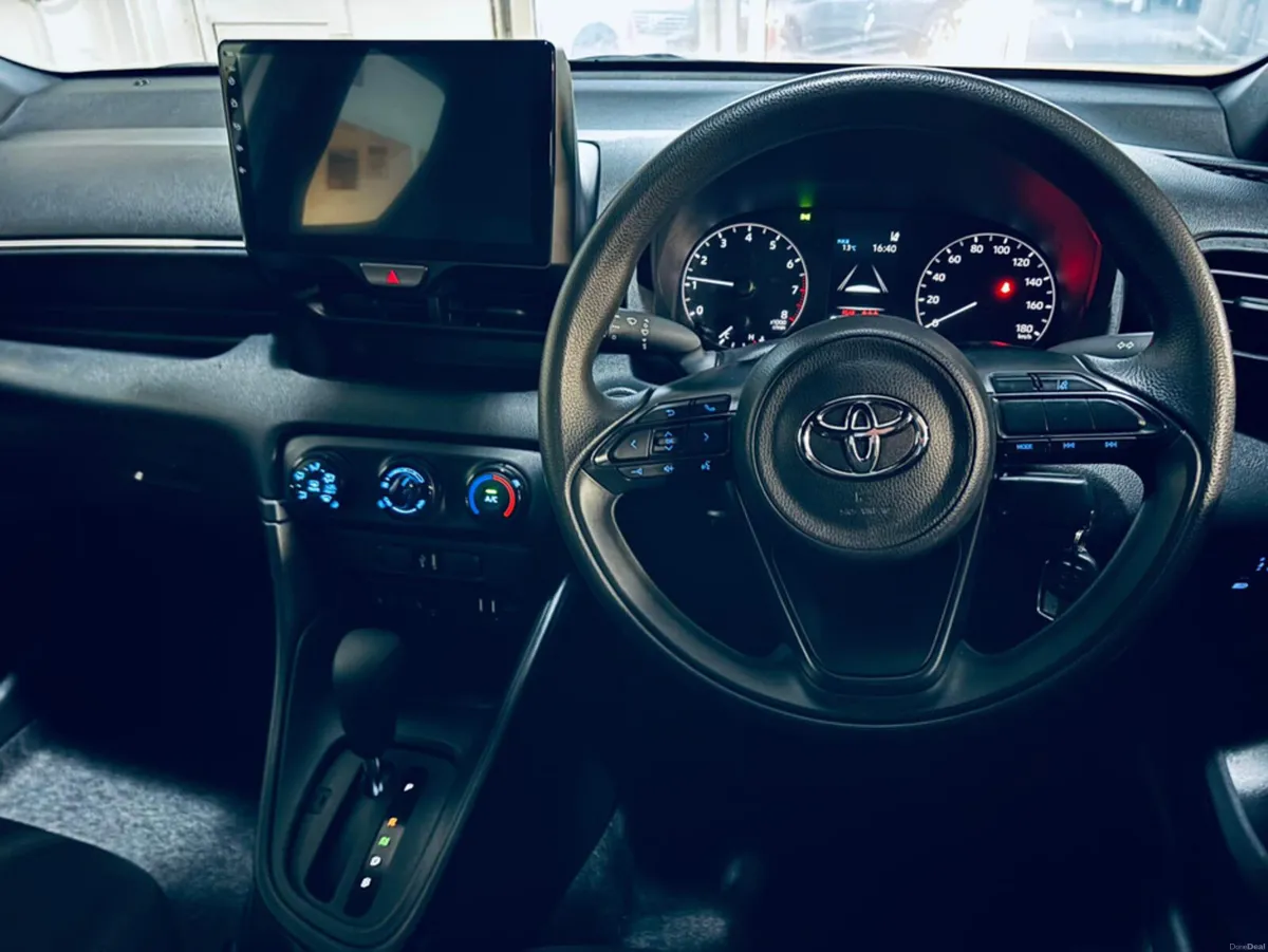 Toyota Yaris 1.0L Auto - Image 4