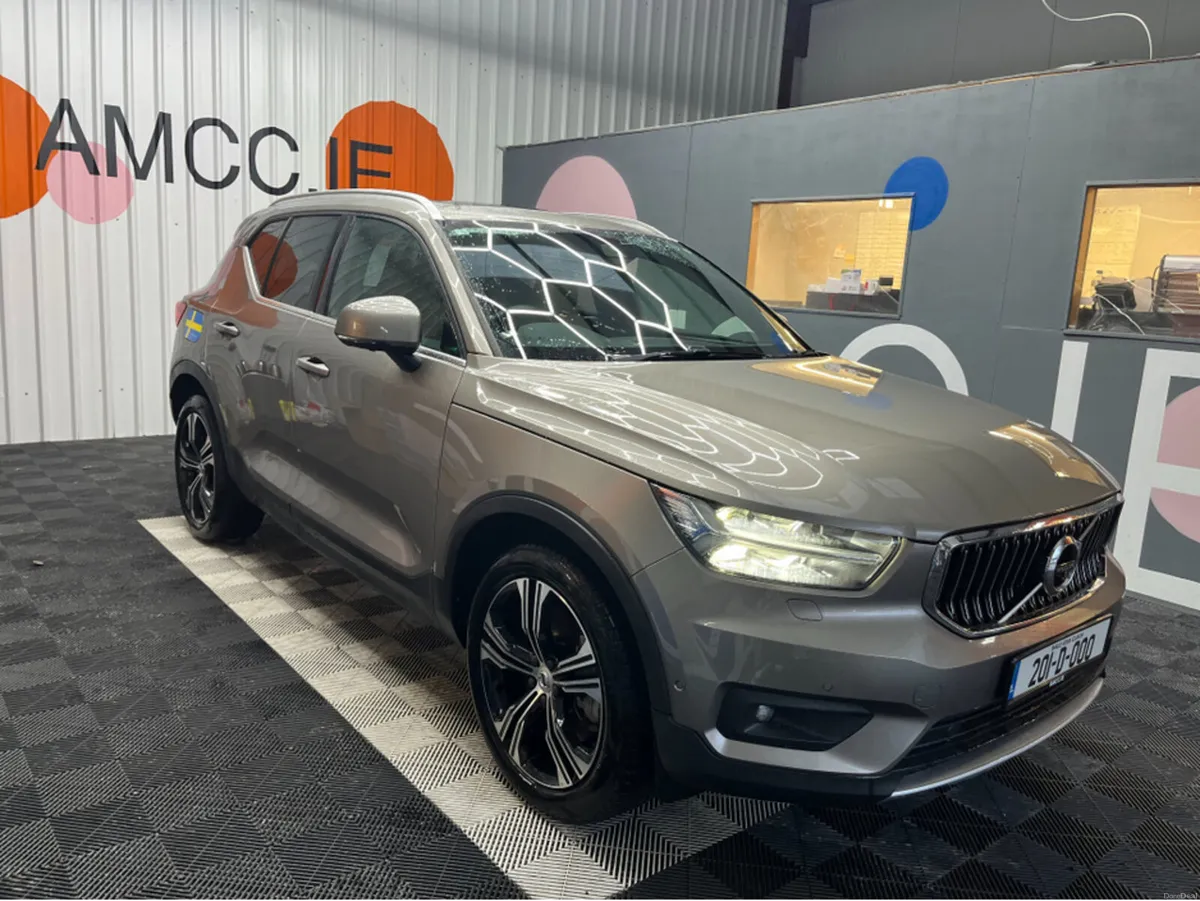 Volvo XC40 €30950! 2020 VOLVO XC40 RECHARGE PLUG-I - Image 1