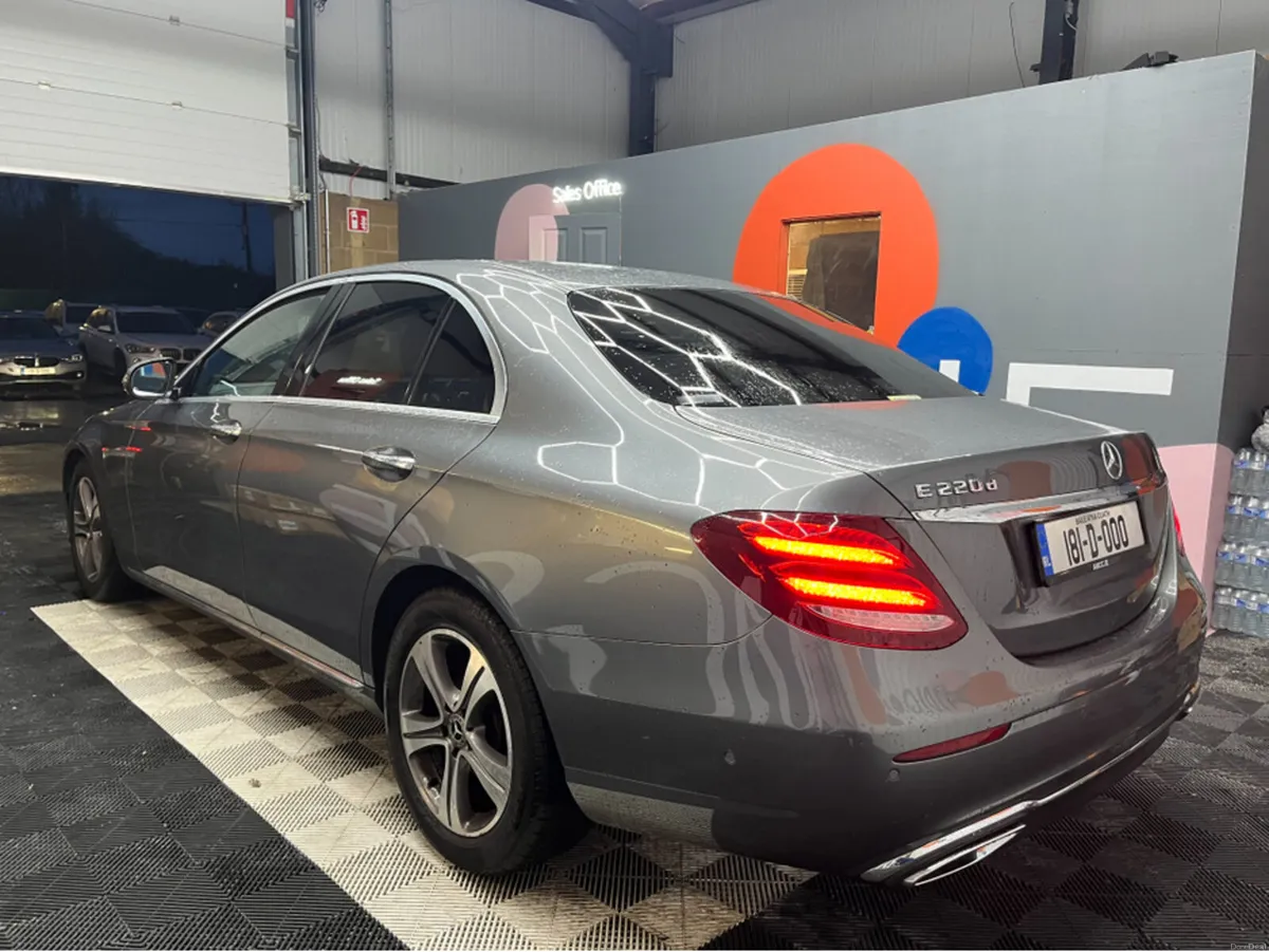 Mercedes-Benz E-Class 2018 MERCEDES-BENZ E220D AVA - Image 4