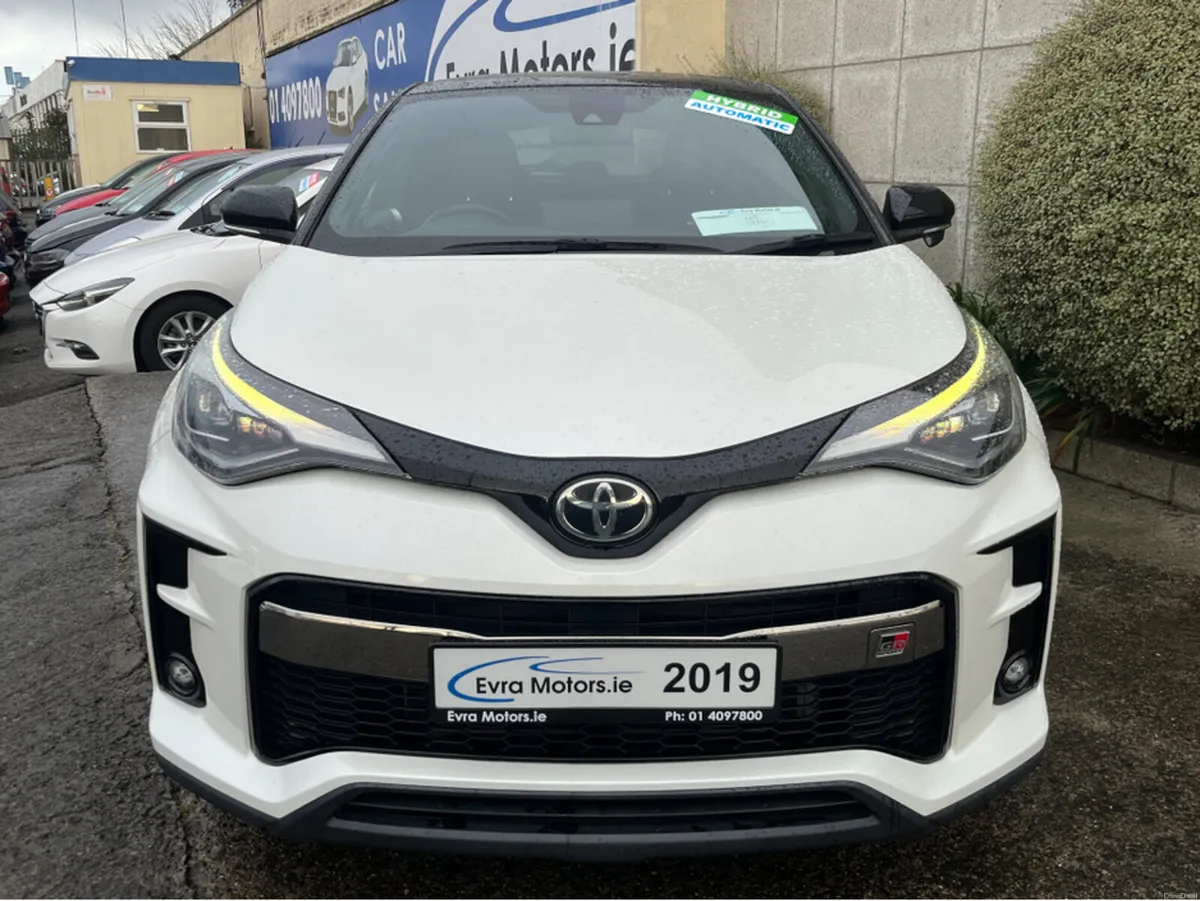 Toyota C-HR GR SPORT AUTOMATIC HYBRID 1.8 PETROL / - Image 2