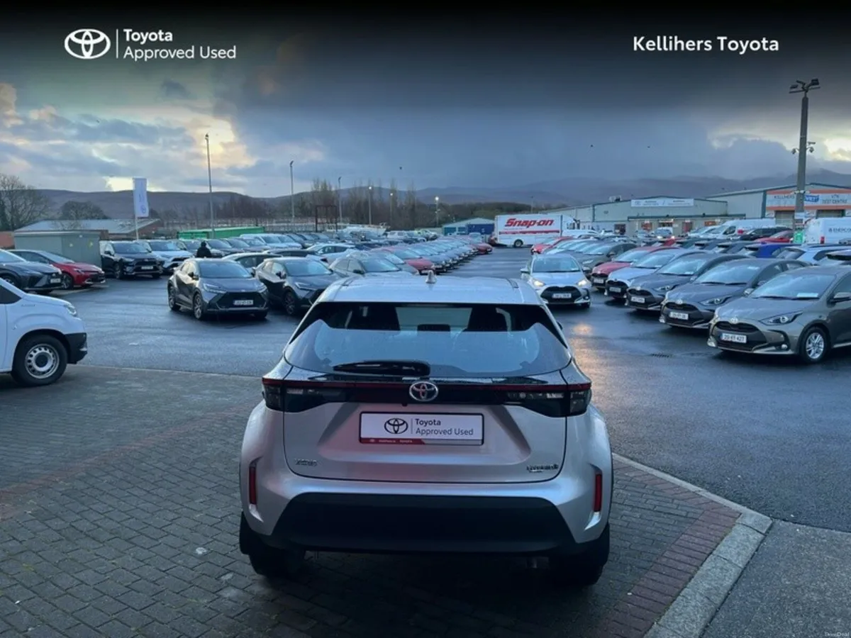 Toyota Yaris Cross YARIS CROSS LUNA - Image 4