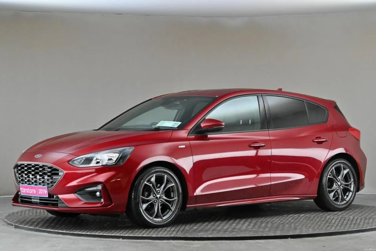 Ford Focus 1.0 ST-LINE 6SPD ECOBOOST 125BHP - Image 4