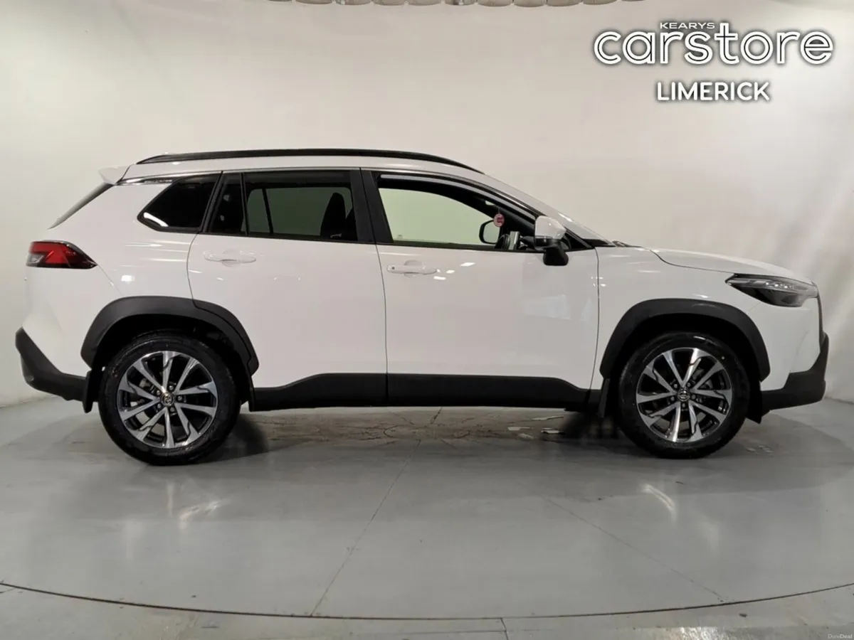 Toyota Corolla Cross 1.8 Hybrid Luna Hatchback - Image 2