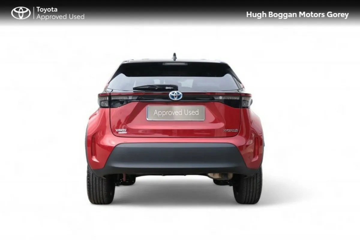 Toyota Yaris Cross YARIS CROSS LUNA SPORT - Image 4