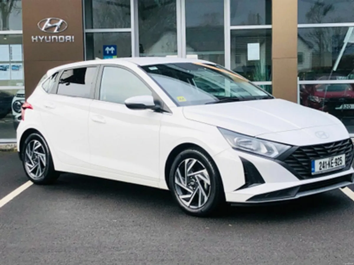 Hyundai i20 Deluxe Plus 1.2 Petrol - Image 1