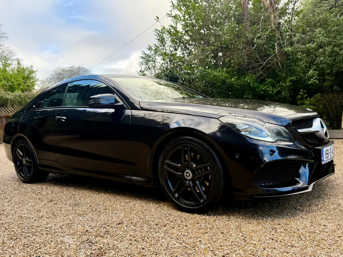 Mercedes-Benz E-Class E220 AMG LINE COUPE - Image 2
