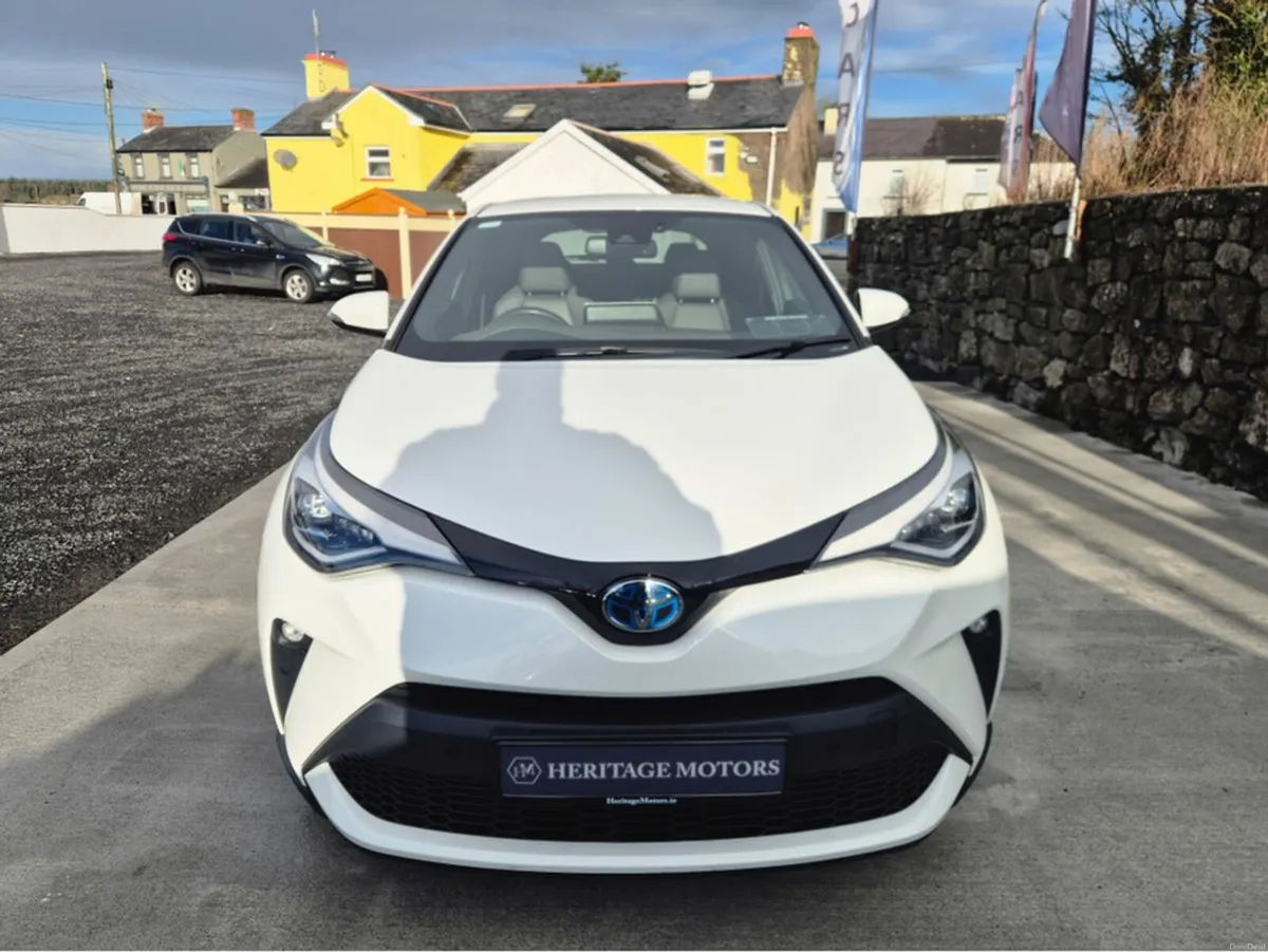Toyota C-HR 1.8 HYBRID SOL 4DR AUTO - Image 3
