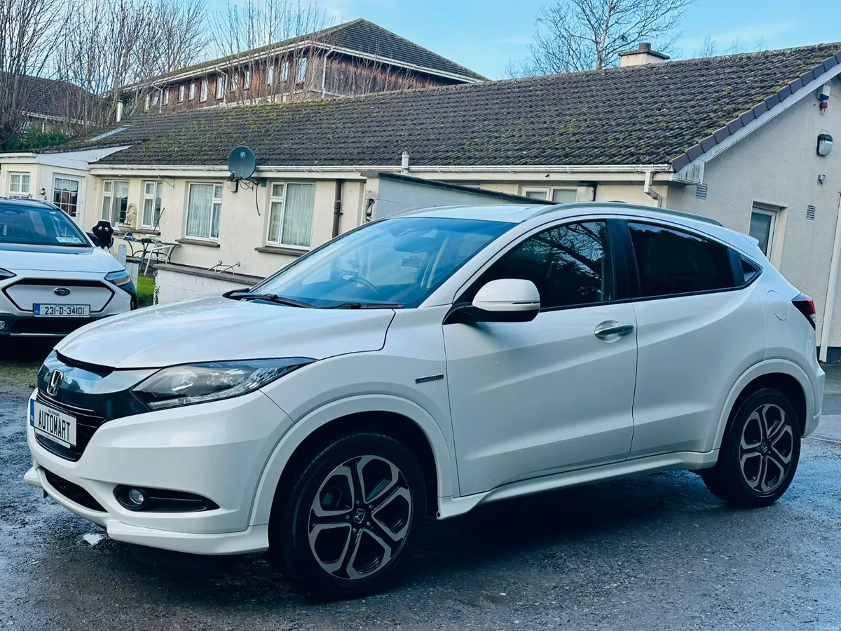 Honda Vezel 2015 1.5 Hybrid Auto High Spec  Model - Image 4