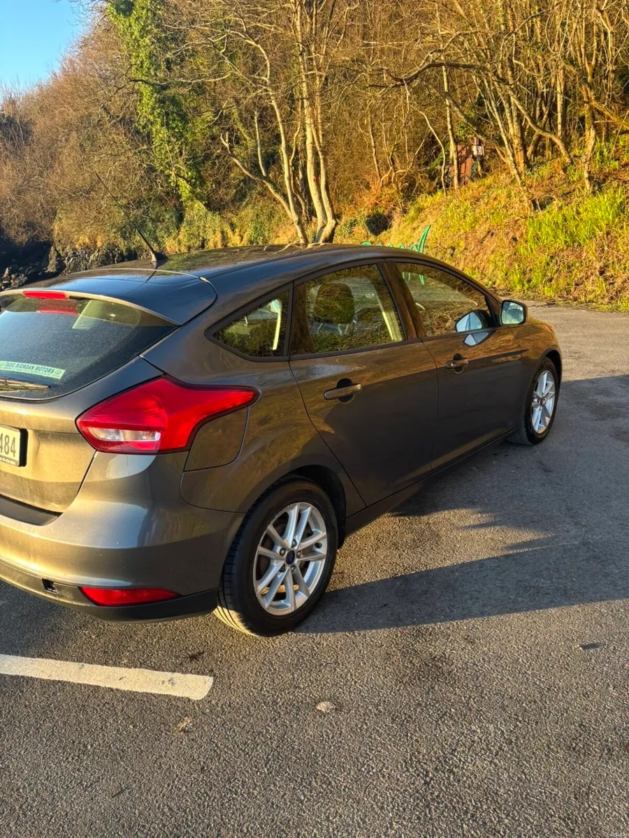 Ford Focus - Image 2