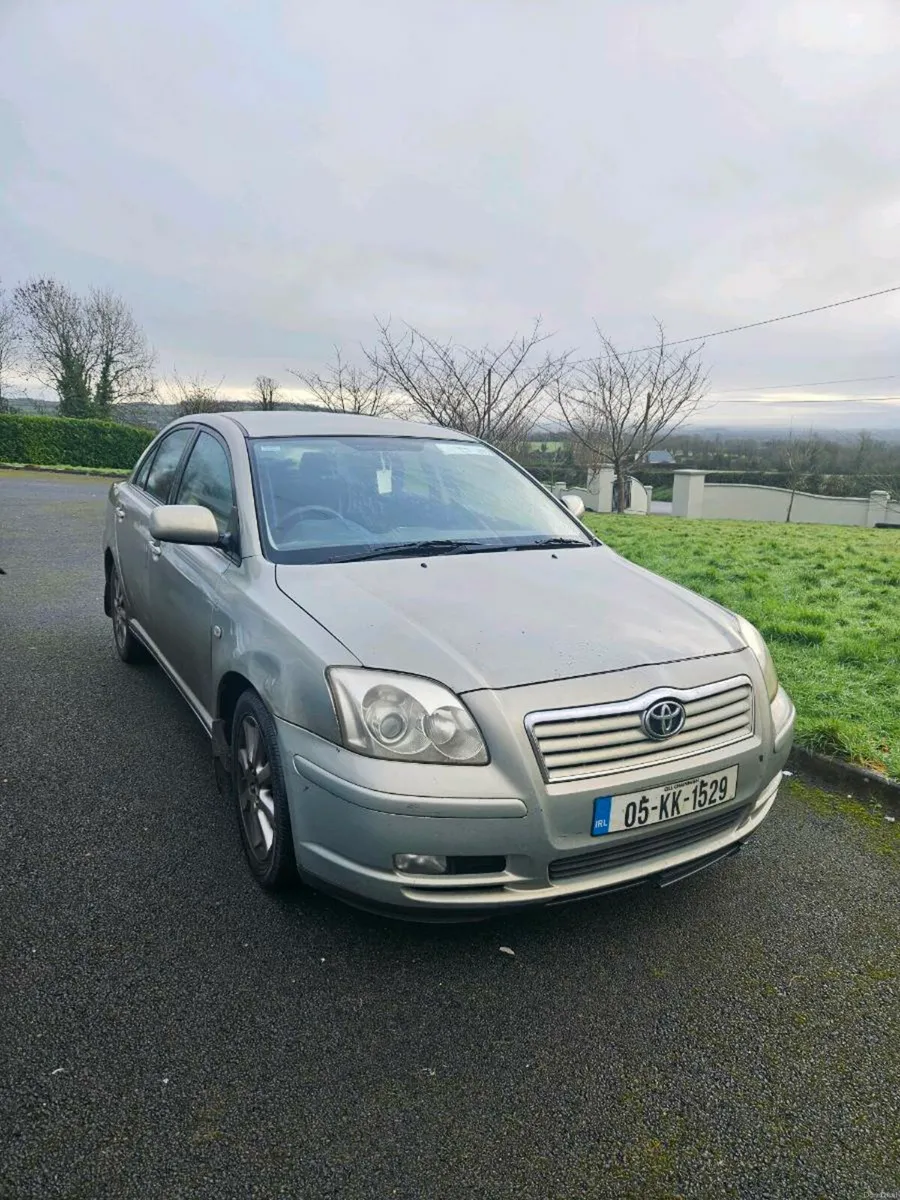 2005 Toyota Avensis - Image 1