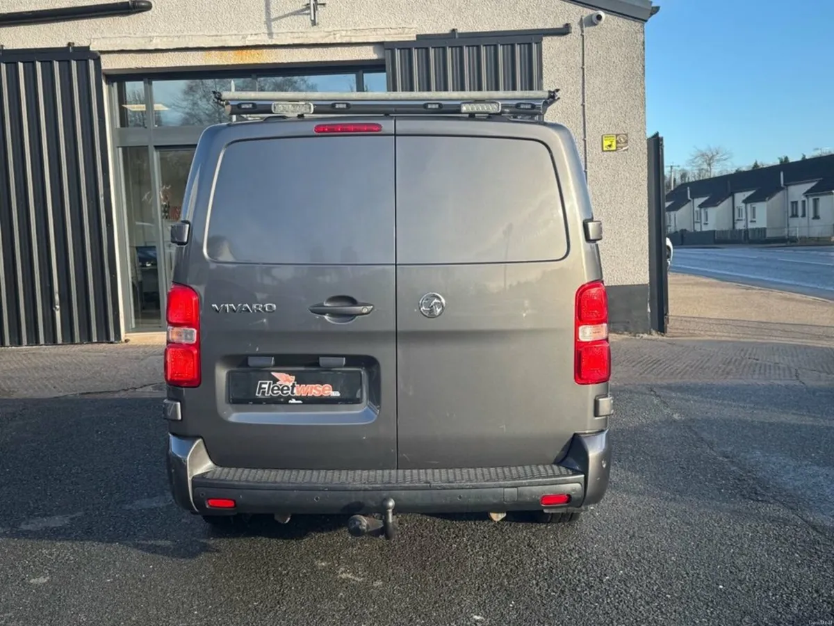 2.0 Turbo D 3100 Elite Crew Van Double Cab 5dr Die - Image 4
