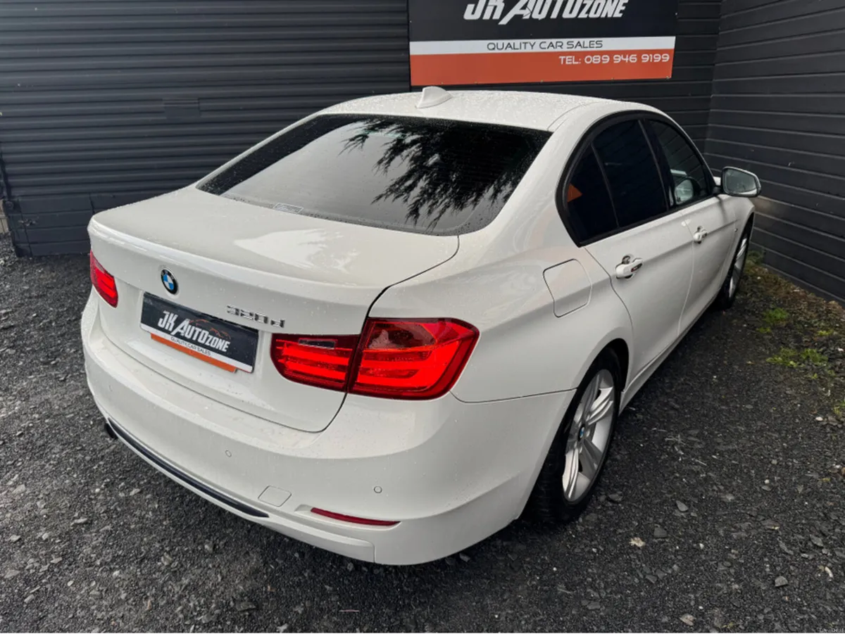 BMW 3-Series 2.0D SPORT AUTO - Image 4