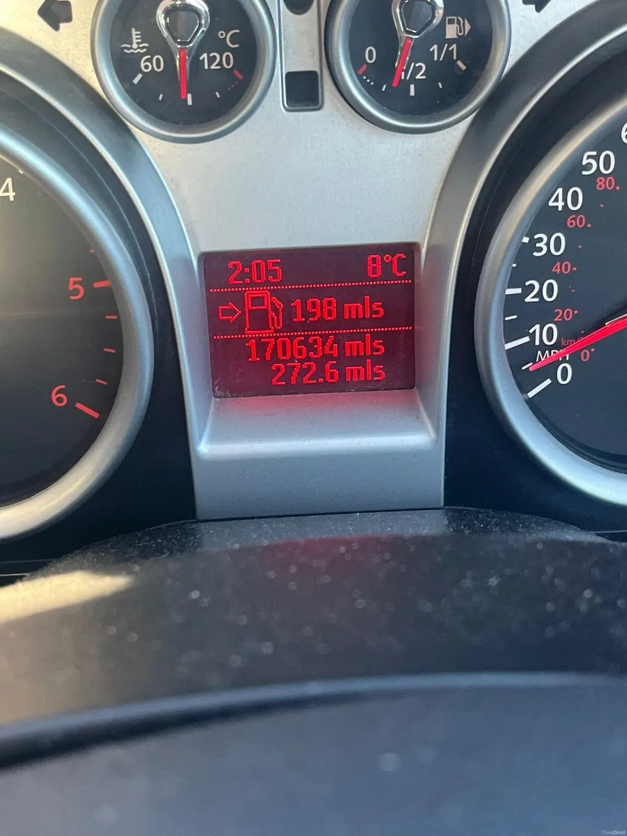 2010 ford focus - Image 4