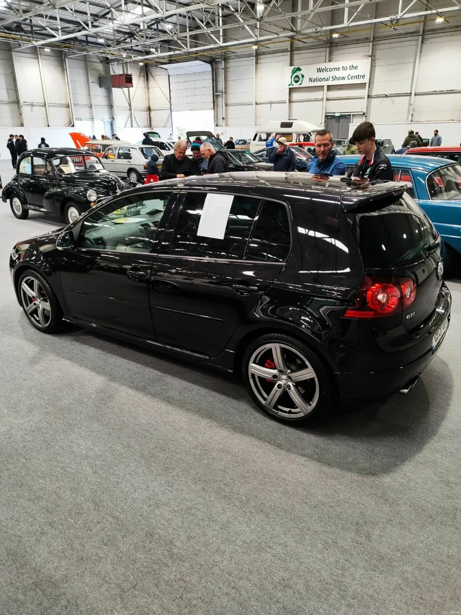 Showroom cond. VW Golf Mk5 Pirelli edition - Image 2