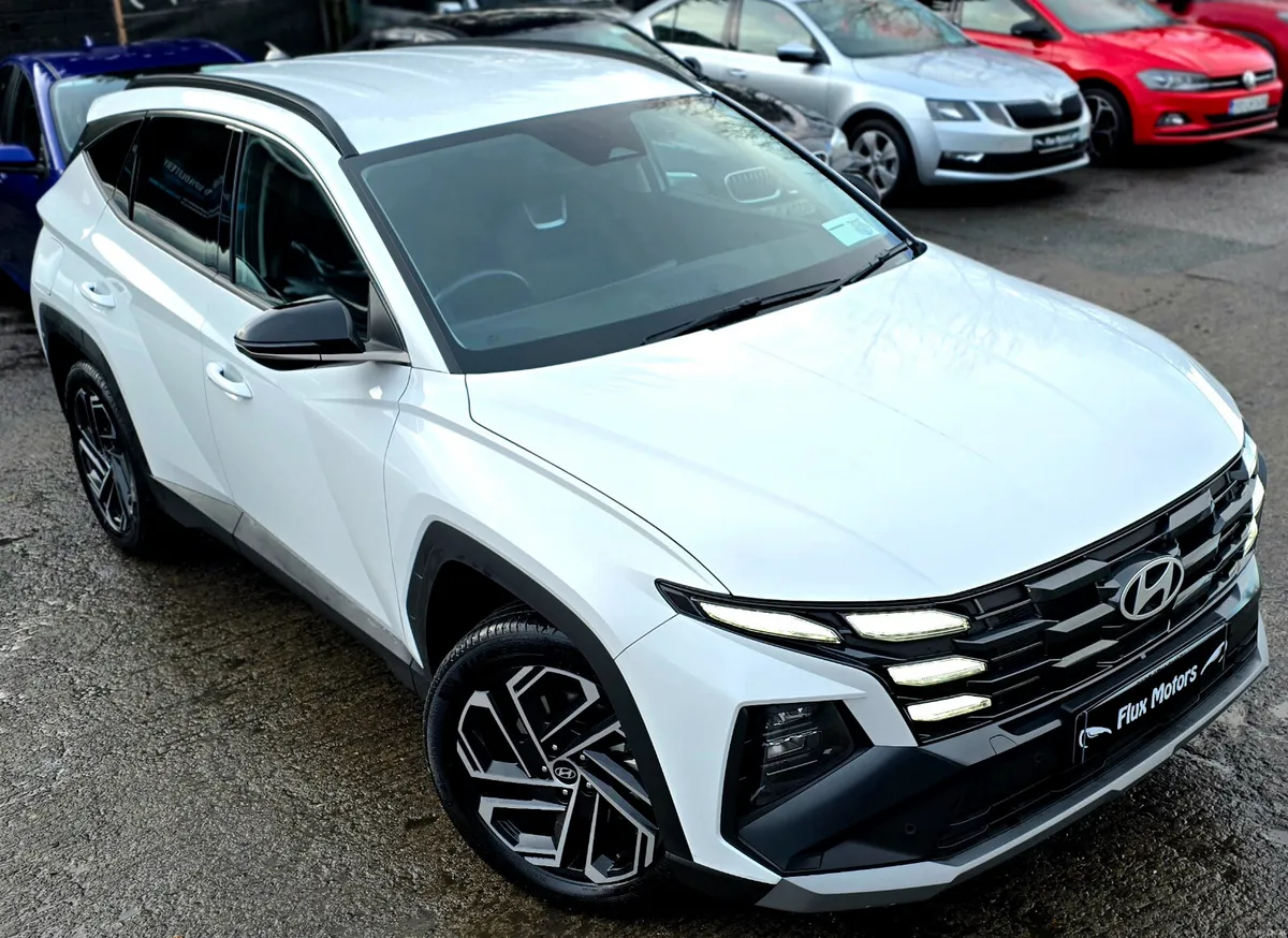🔥 2025 Hyundai Tucson Executive PHEV • Automatic - Image 3