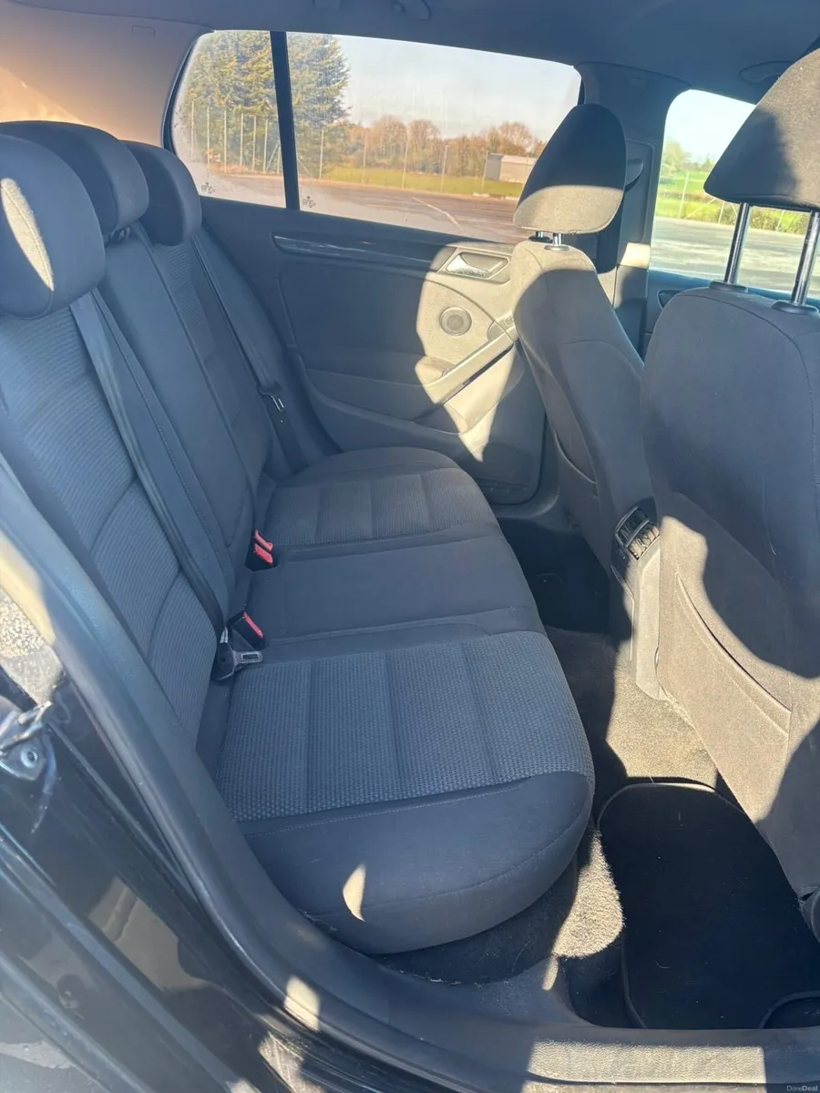 2011 Volkswagen Golf 1.6 TDI Manual - Image 3