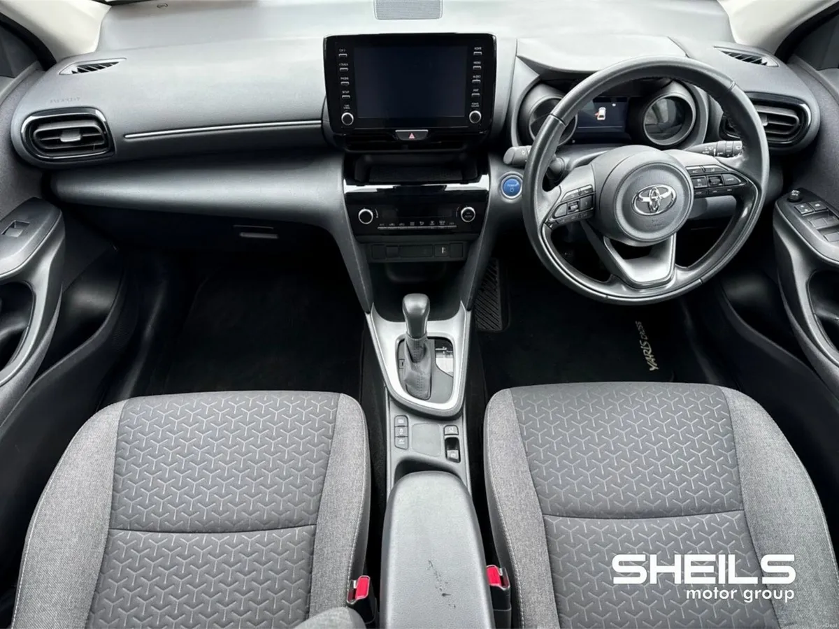 Toyota Yaris Cross 1.5 Hybrid CVT Luna - Image 3