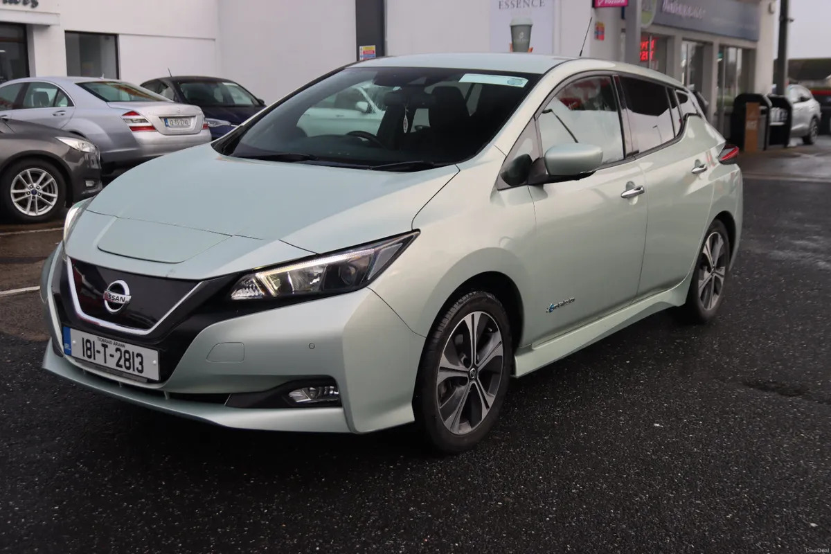 2018 Nissan Leaf 40KW ELECTRIC - Image 3
