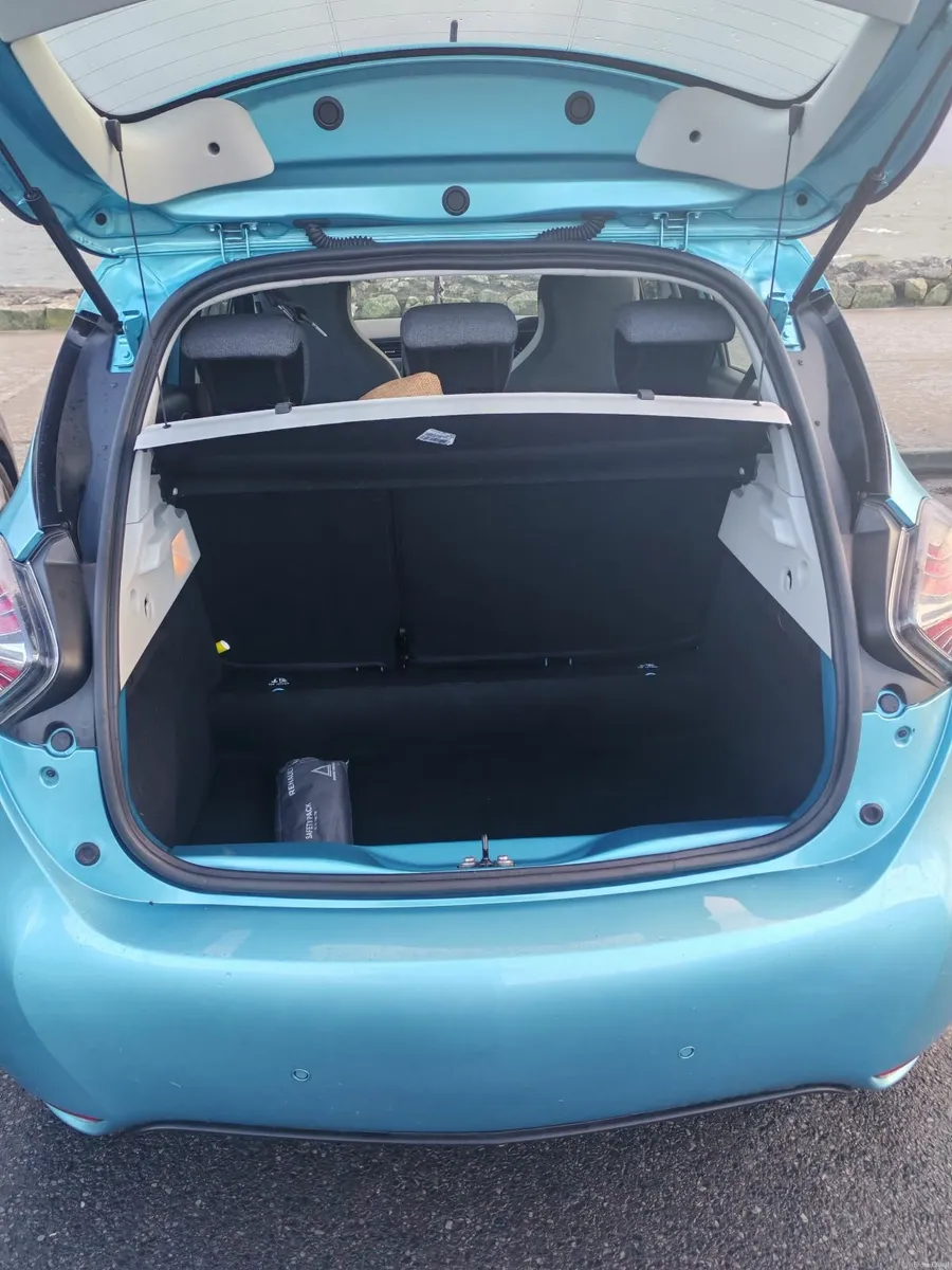 Renault Zoe Iconic R110 2022 - Image 4