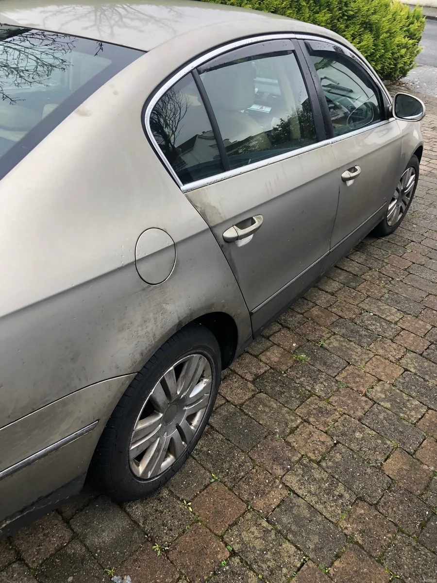 Vw Passat BREAKING - Image 1