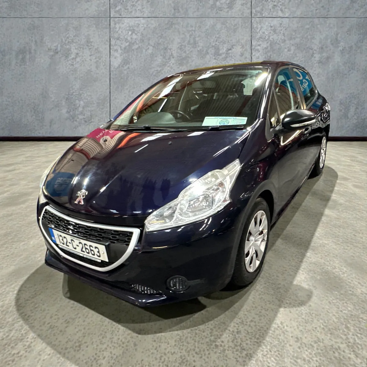 2013 Peugeot 208 1.4 HDI 70 bhp Low Mileage - Image 3