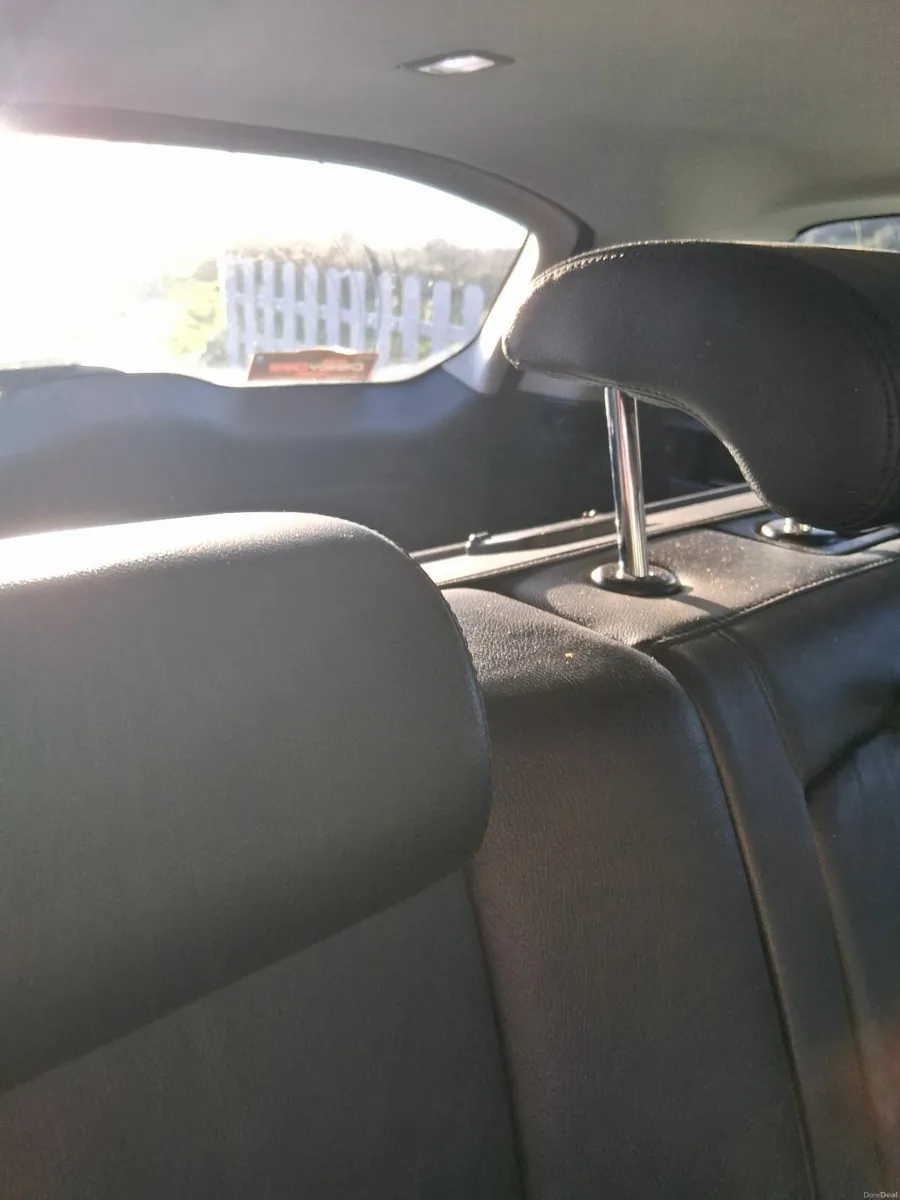 Land Rover Discovery Sport 2019 - Image 4